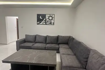Image de Maison confortable près de tous les services