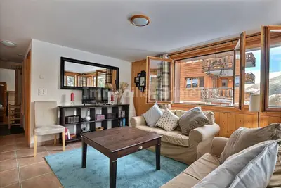 Image de Appartement confortable pour 6 personnes, salon, coin cuisine avec lave-vaisselle, 1 chambre à 1 lit