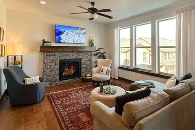 Image de Mountain townhome with fireplace near Park City, Deer Valley<br>& Jordanelle Marina