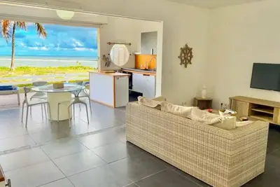 Image de Corail Noir, les pieds ds l’eau