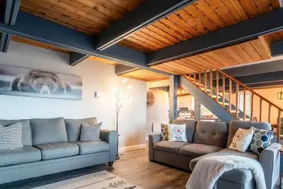 Image de Le Tree-House | Sauna | Piscine intérieur et extérieur | Bbq | Foyer intérieur