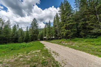 Image de Huntsman’s Hideout- Deborgia, Montana 15 mins from Look Out Ski Resort