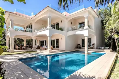 Image de Palacio de Mar - 8br Luxury Beachfront Villa Puerto Morelos