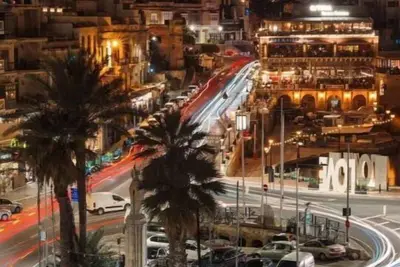 Image de Luxurious Paceville 3br Central Seaview