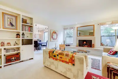 Image de Charming Edmonds Townhouse Near Waterfront!