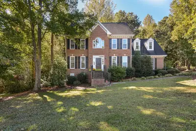 Image de Bright Clayton Home with Screened Deck!