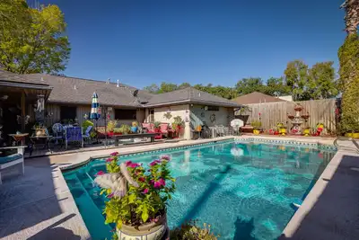 Image de Spacious Bryan Vacation Rental w/ Pool & Patio!