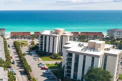 Image de Walking Distance To Beach! Beach Pointe Townhomes 601