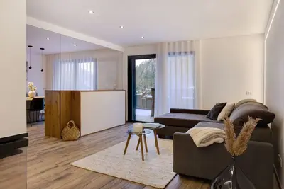 Image de Appartement \"Ub Two\" avec vue sur les montagnes, terrasse privée et Wi-Fi