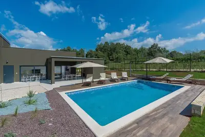 Image de Maison acceptant les animaux à Barban