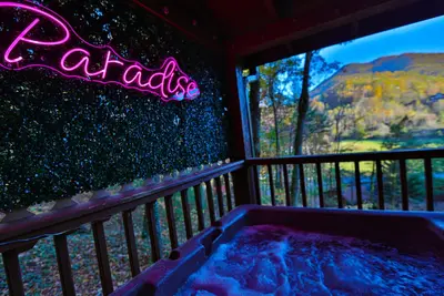 Image de Honeymoon Getaway•Hot Tub•Fireplace•Views•Seclusion
