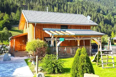 Beau chalet avec sauna infrarouge et jacuzzi
