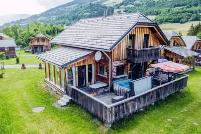 Maison de vacances avec bain à remous et sauna