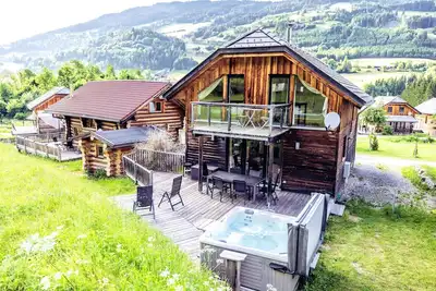 Maison confortable avec sauna et bain à remous