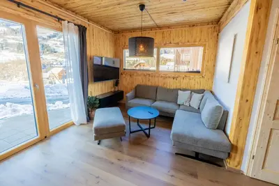 Chalet avec sauna et bain à remous