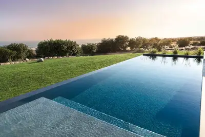 Image de Villa avec piscine privée and terrasse à Sampieri