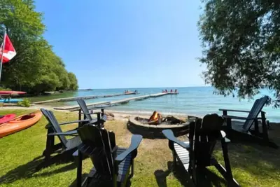 Image de Muskoka Gem Kayaks, Firepit, Bbq & Sandy Shore