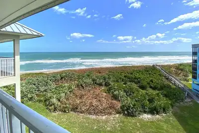 Image de Salty Seascape Oasis