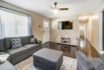 Image de Charlotte Charm Haven