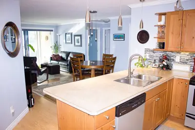 Cozy Penticton Penthouse