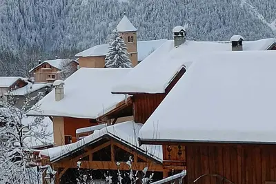Image de A 200m du télécabine! Studio de charme avec coin montagne et vue magnifique+pk