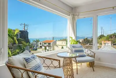 Image de Luxury Ocean View Condo Steps To The Sand | Views