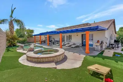 New Pool & Spa Home | GameRoom | FirePit | Stylish