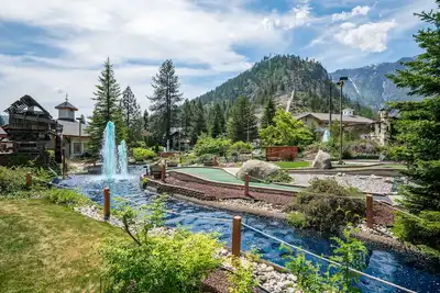Café Condo Mountain Escape - Heated Pool/HotTub Open for Winter