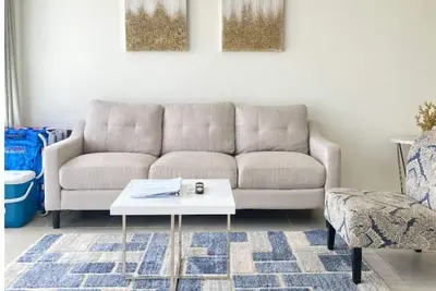 Image de Bushiri's Long Life Building-2bd/1ba Apt-Sleeps 4