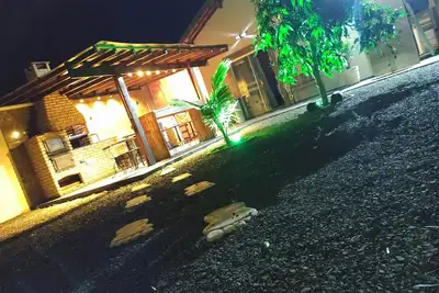 Image de A Casa do Pergolado - Olímpia Sp - 10 min do Parque Thermas dos Laranjais