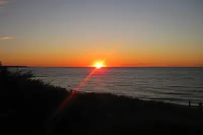 Image de On the North Side of 6a in Brewster, just a stone's throw away from the picturesque Cape Cod Bay.