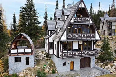 Image de Summer at Schweitzer | Mogul Hill Chalet | Hot tub