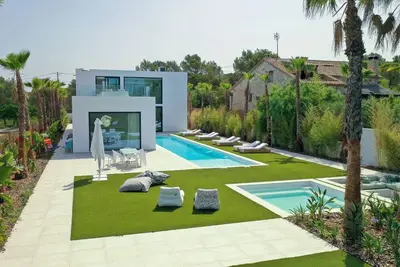 Image de Contemporary Luxury Design Villa in Vineyards Close to Barcelona