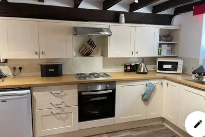 Image de Oozing Charm! ! Character Cottage -Dog Friendly With Luxury Hot Tub & Log Burner