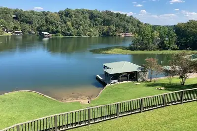 Image de Lake Front Home on Lake Tuscaloosa - 17mi from Bryant Denny Stadium