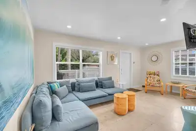 Image de Renovated Key West 2/2 Cottage in Coconut Grove