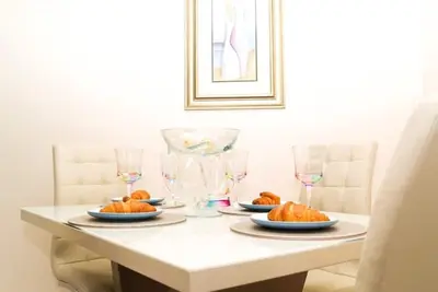 Image de Hla King Court Apartment 2