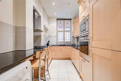 Image de Spacious 3 Bed 2 Bath Apt West Kensington - Nr Olympia & Westfield - Free WiFi