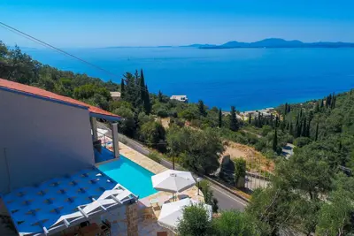 Image de Vista Mare Assinia - a villa that sleeps 8 guests in 4 bedrooms