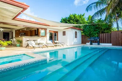 Image de Quiet area, located within the Casa de Campo Resort. Easy Walk to the Beach