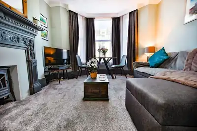 Image de Welcome to Nelson's Quarters