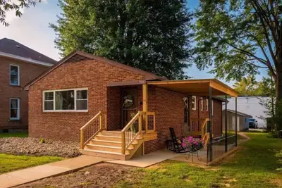 Image de Updated clean Ranch with basement