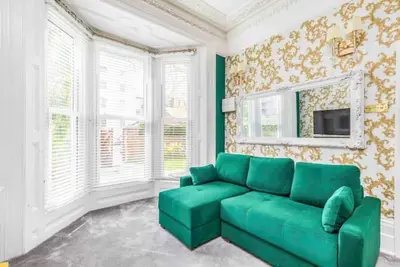 Image de Ashby's Accommodation - Deluxe Studios- Romantic/ Private hot tub / Spa. 3/5
