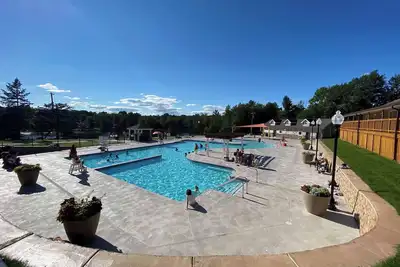 Image de Pocono Pines Chalet W\/Game & Arcade Room+Fire Pit