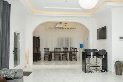 Image de Luxurious family friendly apartment in the serenity of Adenta, Accra.