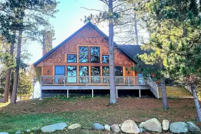 Image de Amazing Cabin on Washburn Lake. Family friendly, gorgeous views, and fun for all