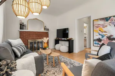 Image de 4br Home | Huge Backyard | Outdoor Kitchen