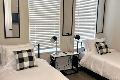 Image de Easy Access to Downtown Huntsville and Major Highways