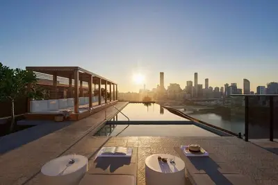 Image de Conveniently located 2br apt w/ rooftop pool @Milt