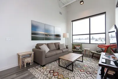 Image de The Cat's Meow:Midtown Bozeman